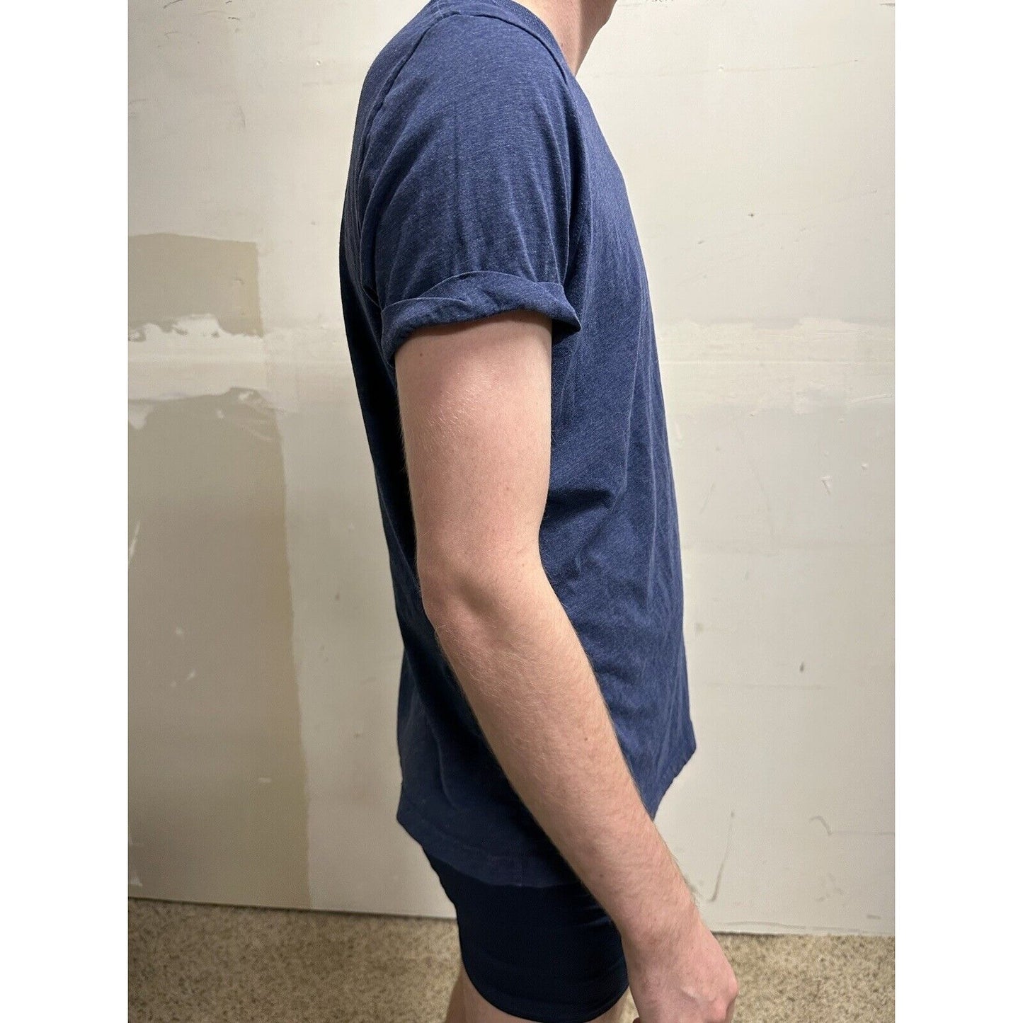 men’s hollister medium steel blue short sleeve tshirt