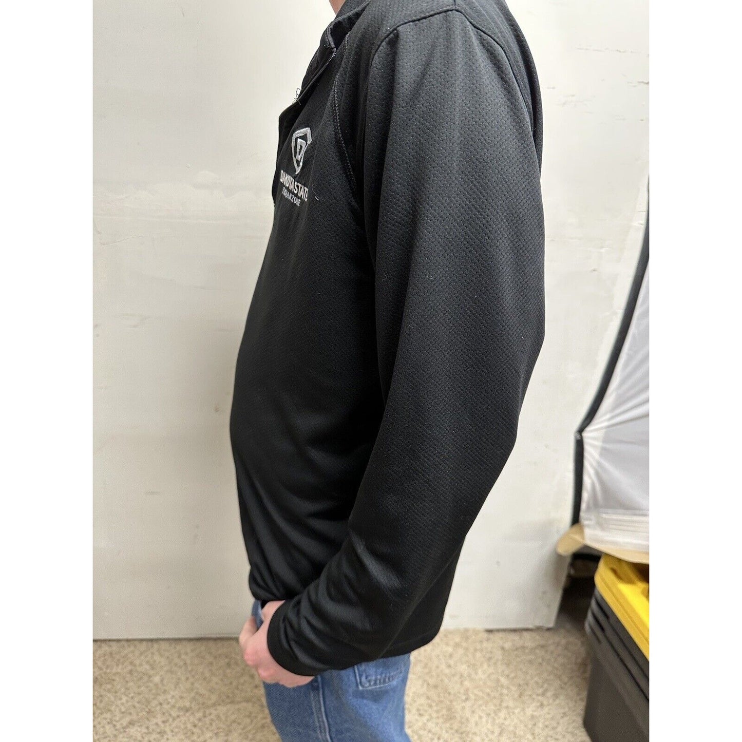 men’s dakota state trojan zone black 1/4 zip long sleeve pullover ~medium