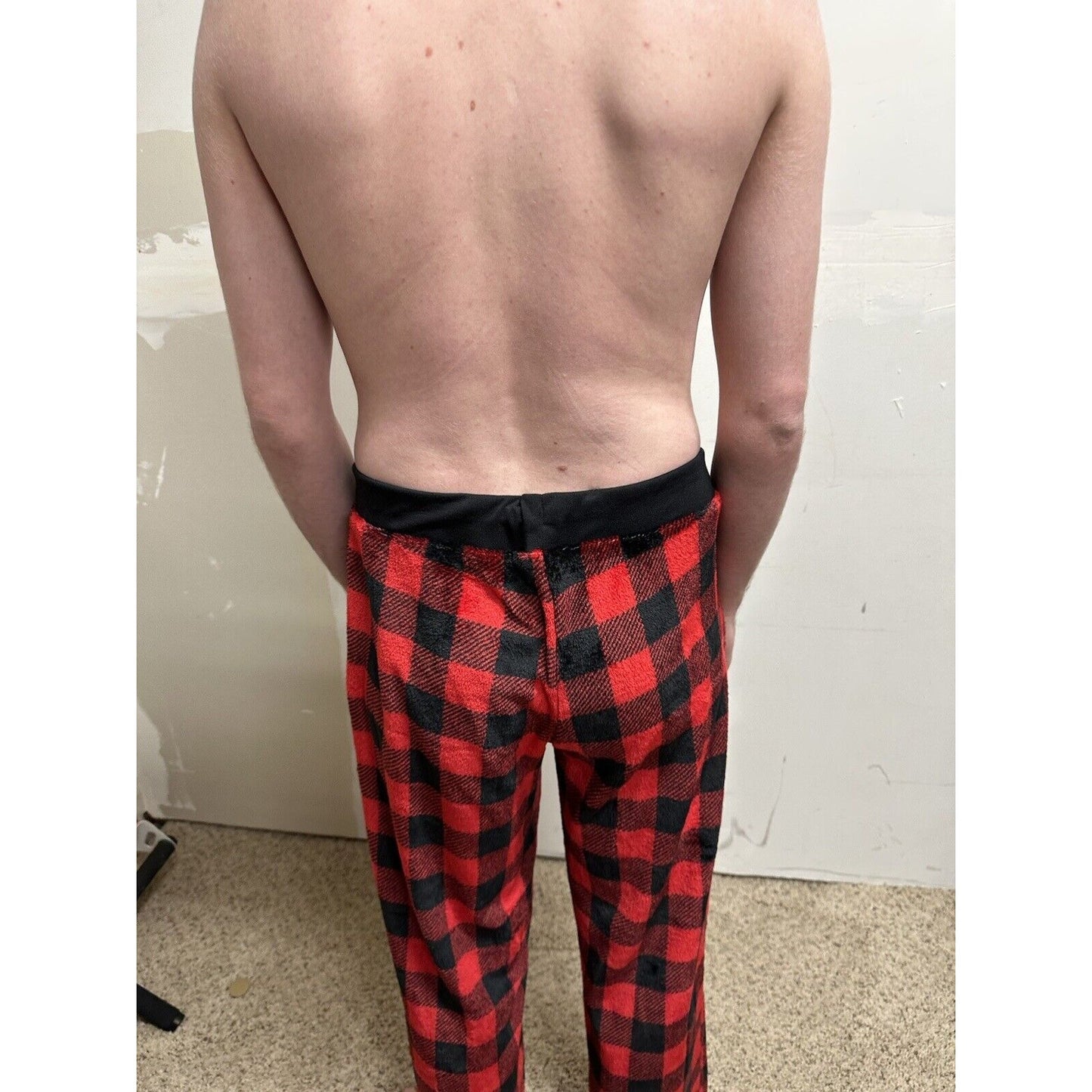 men’s holiday fam jams very soft black and red poly XL pajamas lounge pants