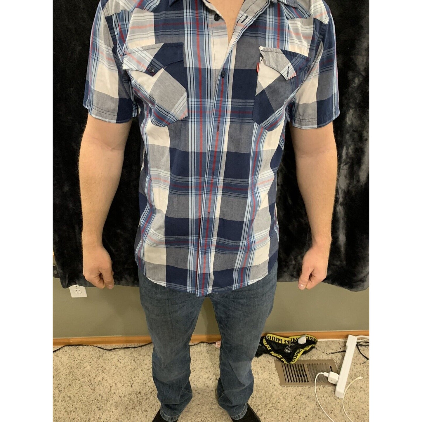 Levis Plaid Button Up Shirt