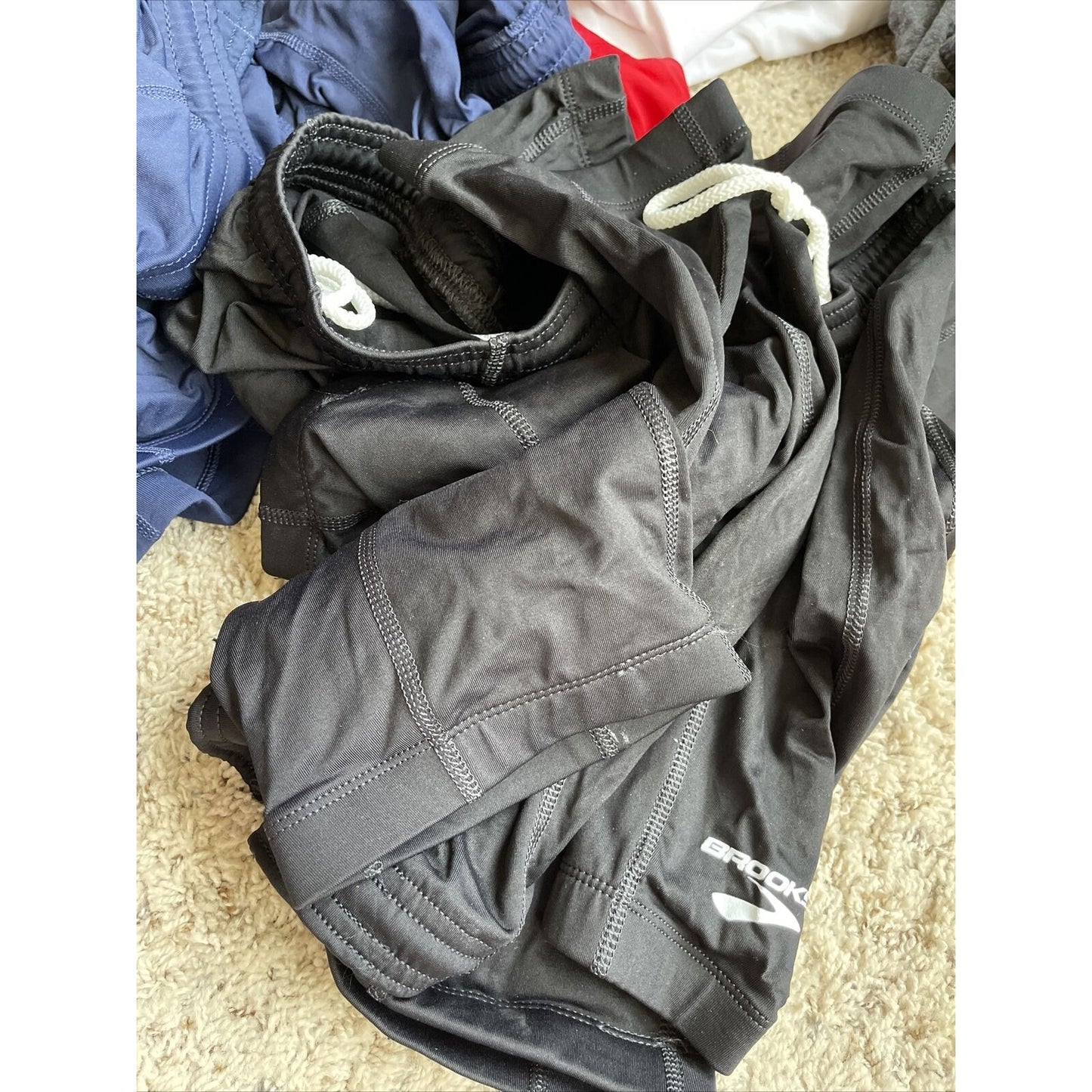 Men's brooks nylon spandex black XS extra small compression shorts
