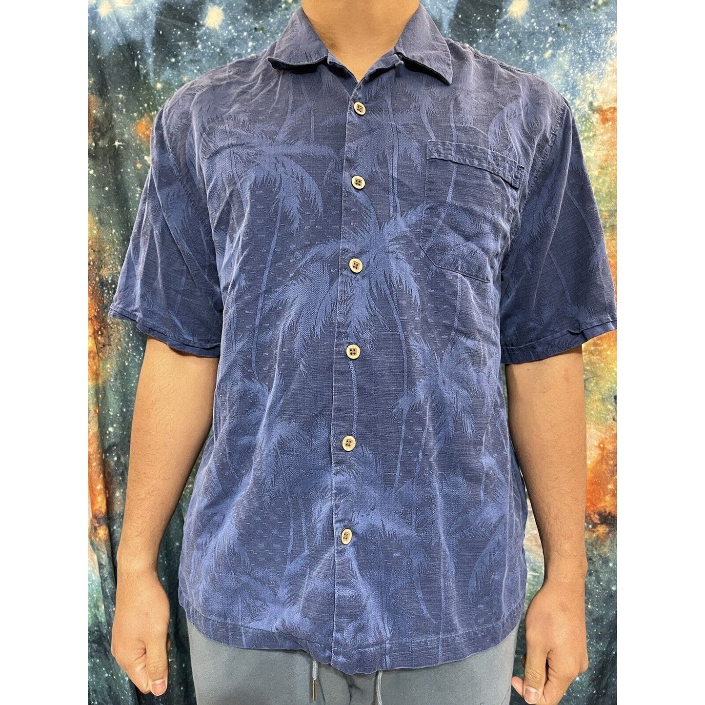 Jamaica Jaxx Blue Tropical Men’s Large button up short sleve shirt