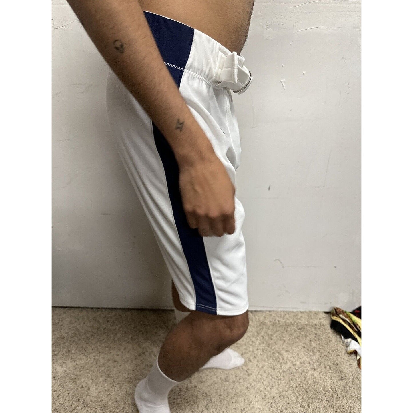 Men’s White Under Armour XL Football Pants