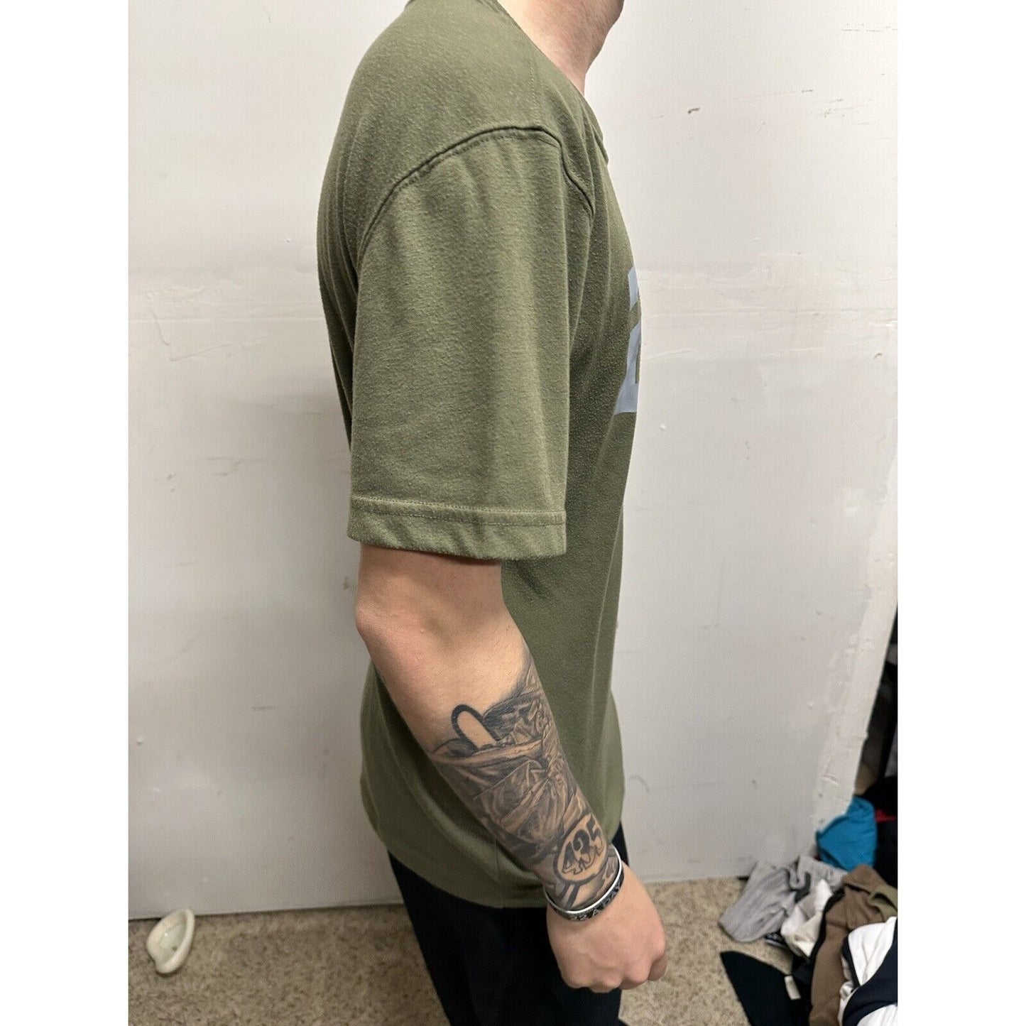 Men’s Short Sleeve Small Olive Green Tapout Shirt