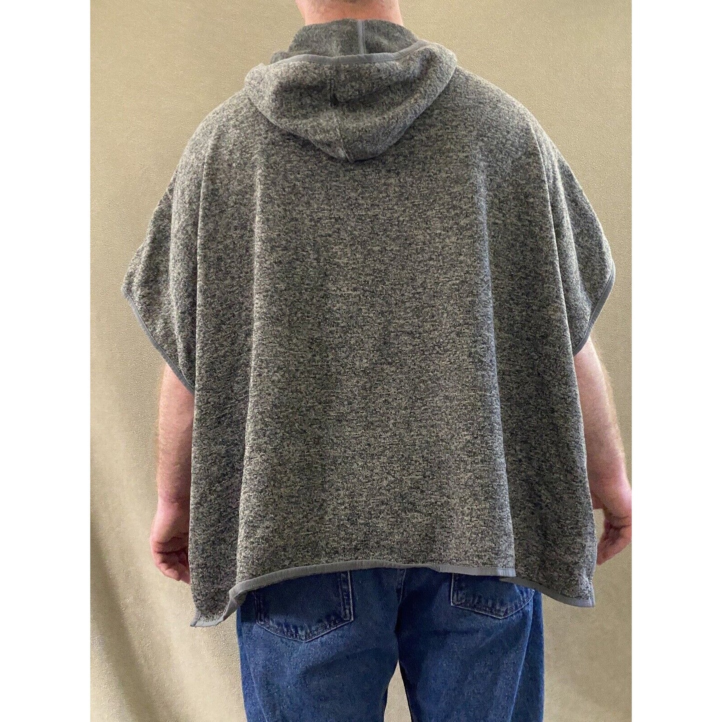 Eddie Bauer Women's Medium/Large Gray Polyester Radiator Fleece Poncho