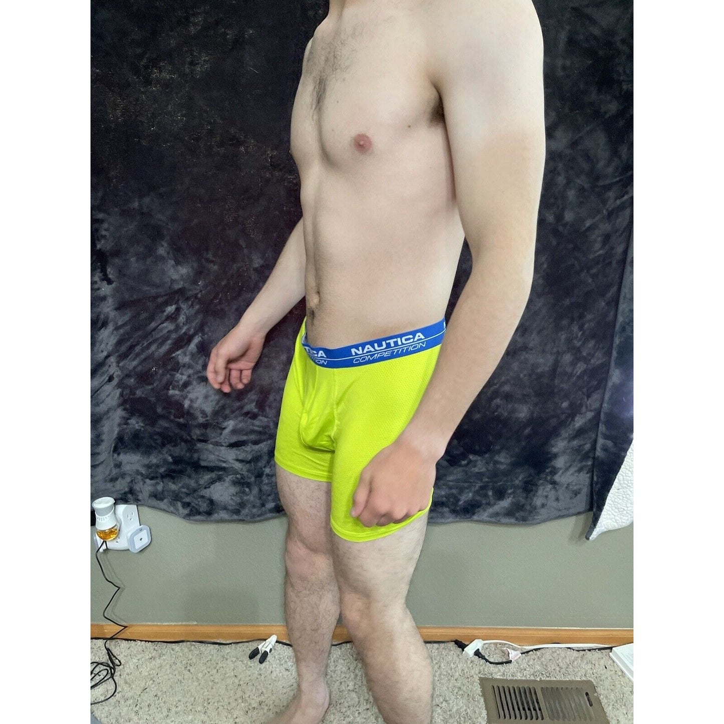 Men’s Large Neon Yellow Nautica 7% Spandex Compression Shorts New