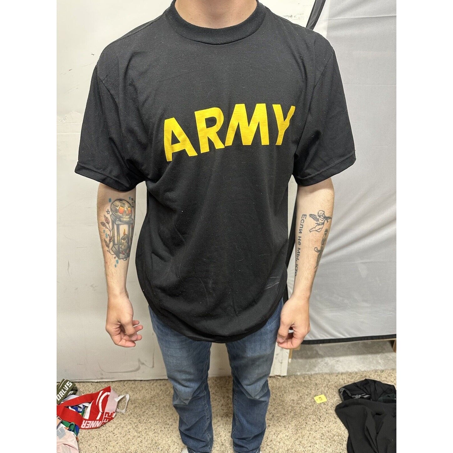 MEN'S Multiple Sizes SHIRT SHORT SLEEVE PHYSICAL T-SHIRT APFU FITNESS US ARMY BLACK/GOLD PT