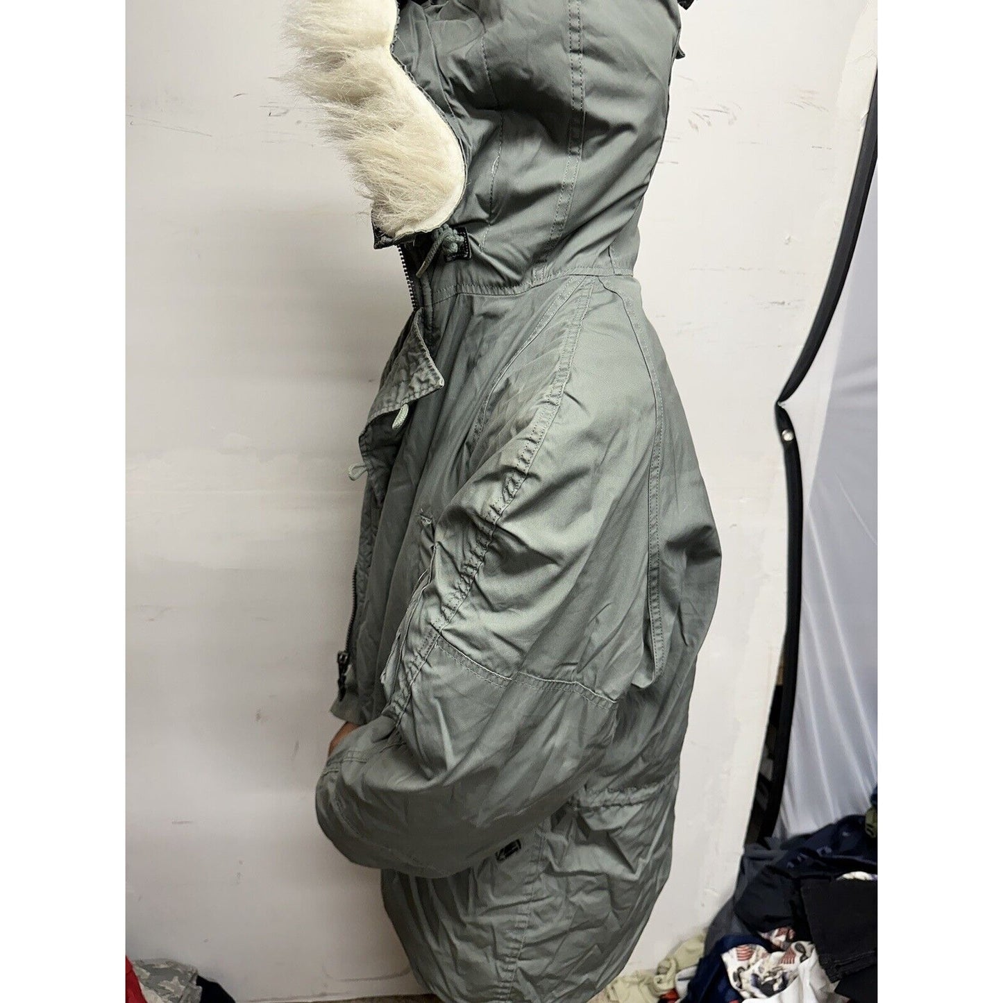 USAF Military Uniform Parka Extreme Cold Weather Type N-38 Medium Sage Green