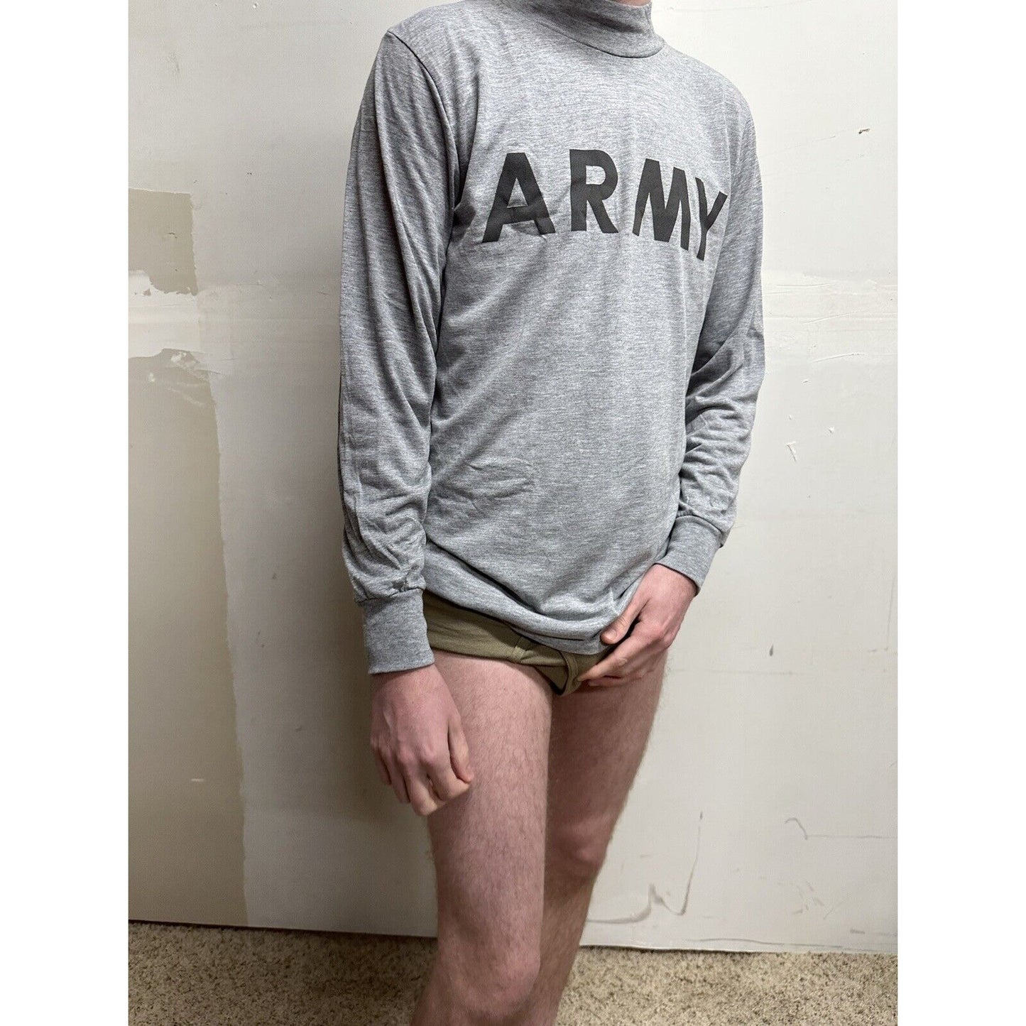 GENUINE US ARMY Military PT PHYSICAL FITNESS GRAY LONG SLEEVE T SHIRT Small