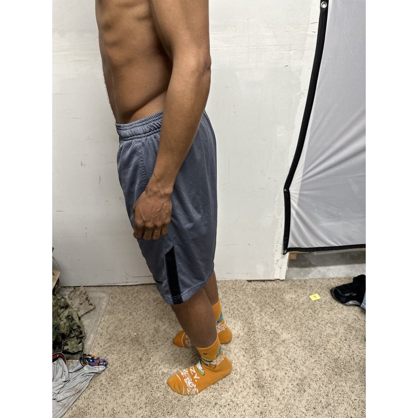 Men’s Gray Nike Dri Fit Large Athletic Shorts