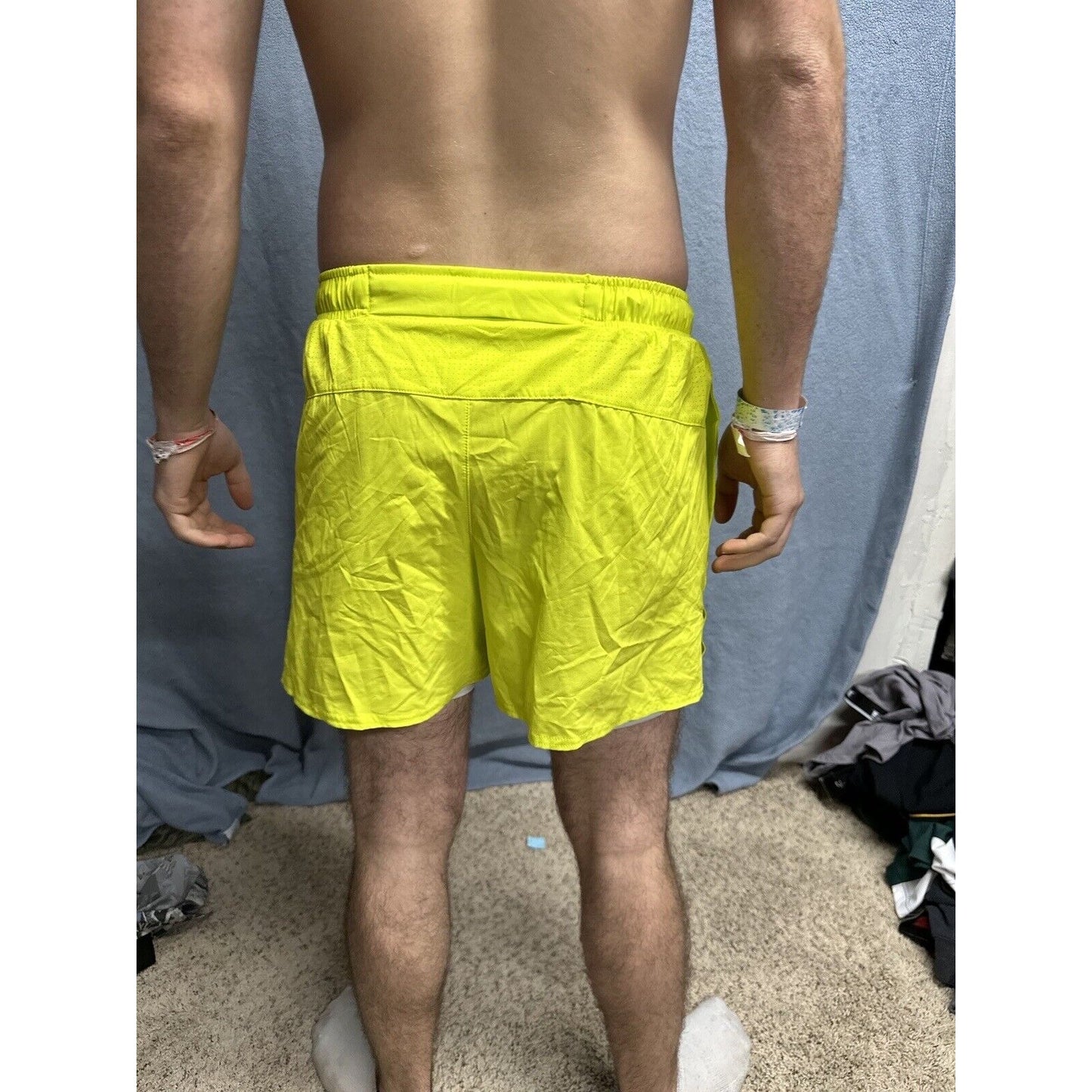 Men’s Neon Yellow DSG Medium Shorts With Pockets And Inner Lining