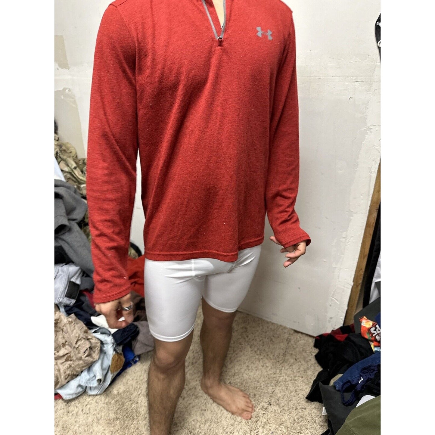 Men’s Red Loose Medium Under Armour 1/4 Zip Pull Over