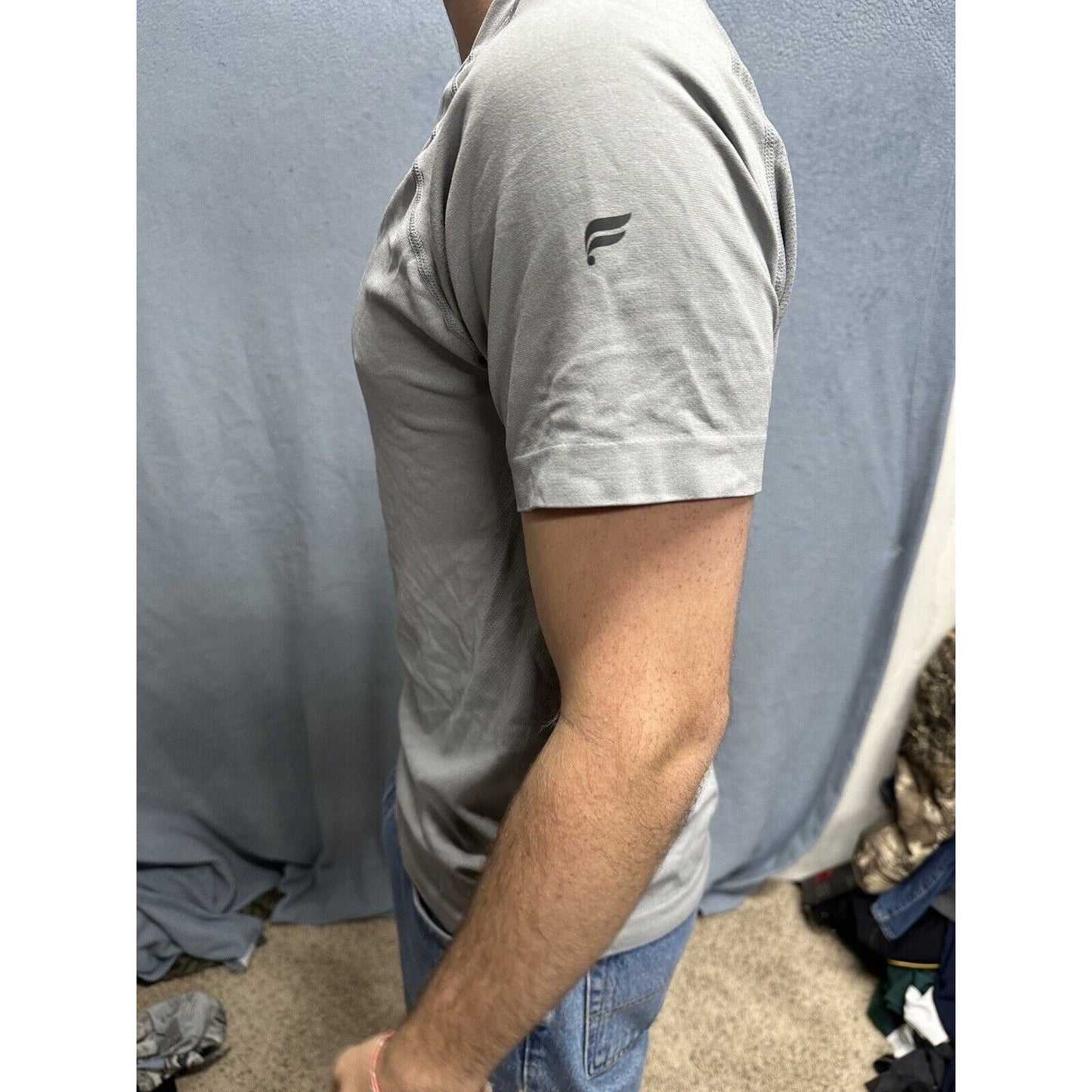 Gray Small Nylon Polyester Short Sleeve Athletic Shirt