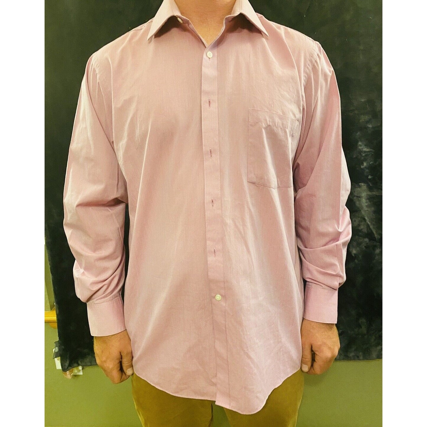 VAN HEUSEN SIZE L 16-16 1/2 34/35 WRINKLE FREE REG FIT PINK LONG SLEEVE SHIRT