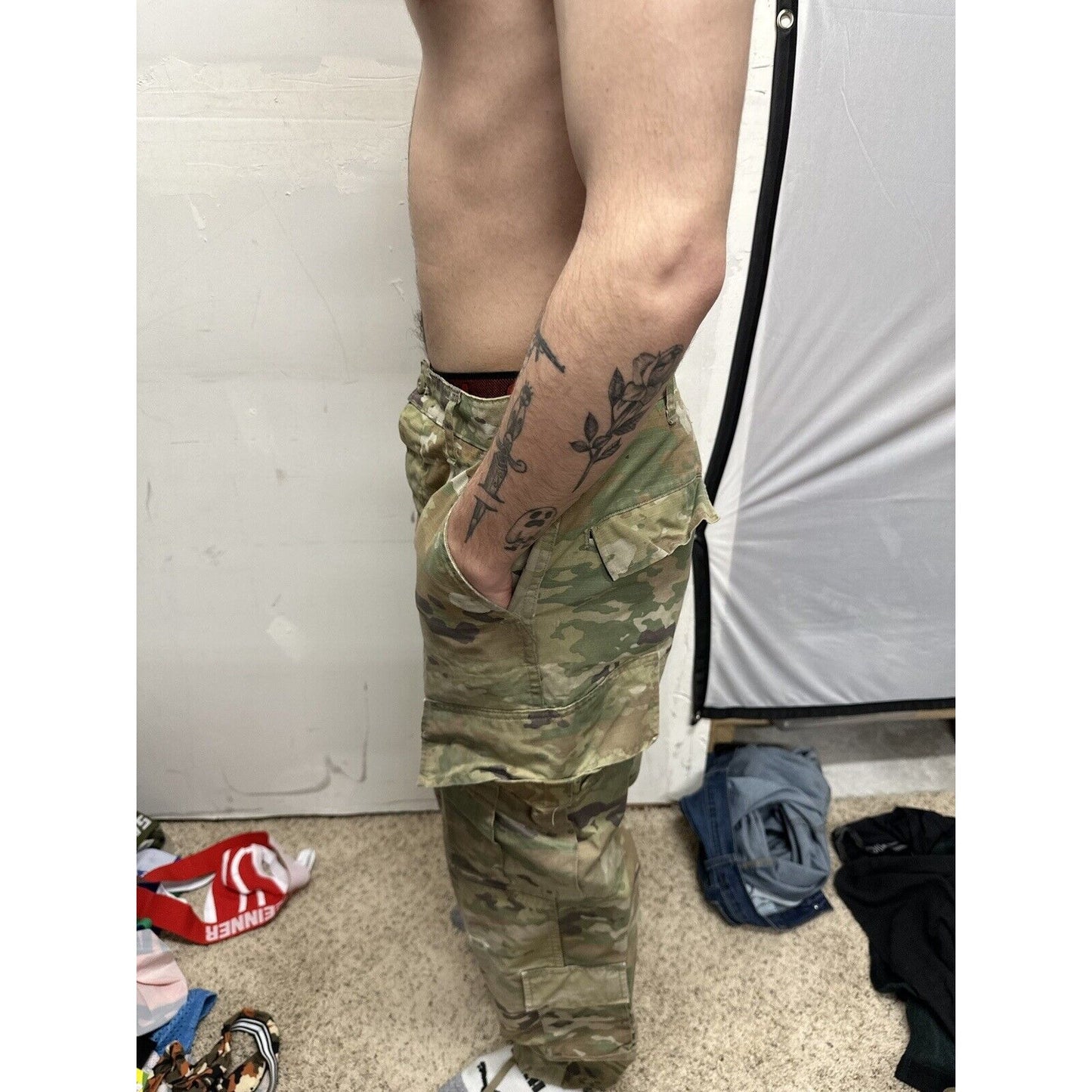 Men’s Ocp Army Air Force Medium Short Trouser Pants worn fabric/hole on knee