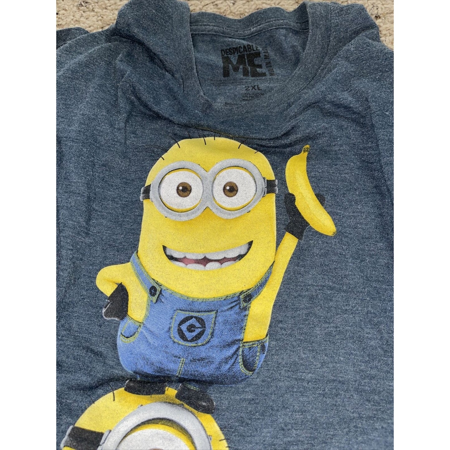 Men’s 2XL Despicable Me Minions Banana blue t shirt