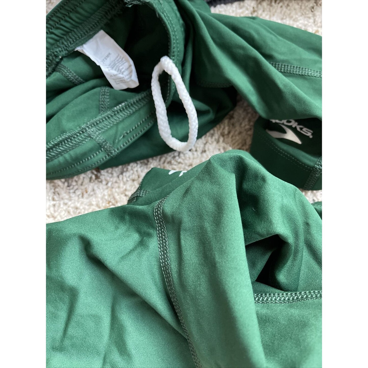 Men's brooks nylon spandex Green XS extra small compression shorts