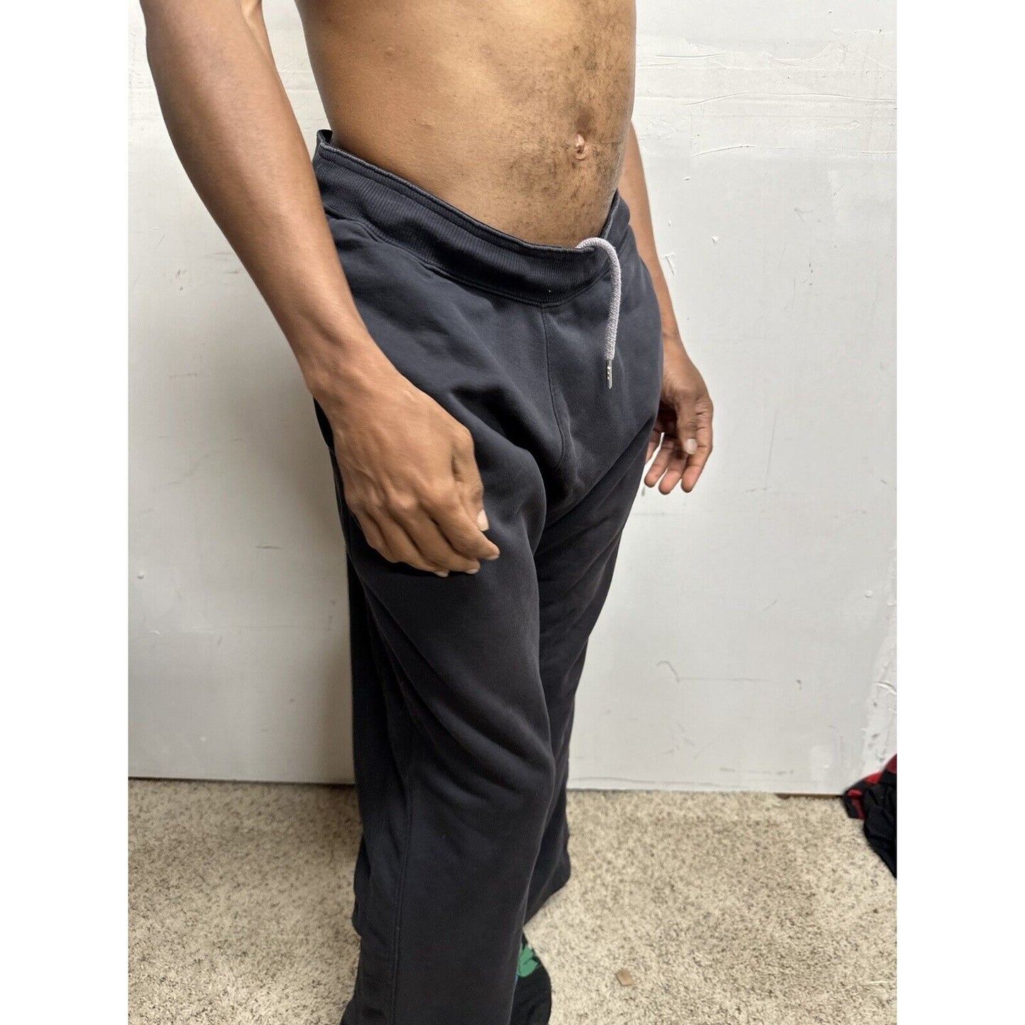 Men’s Black Medium Under Armour Storm Sweat Pants