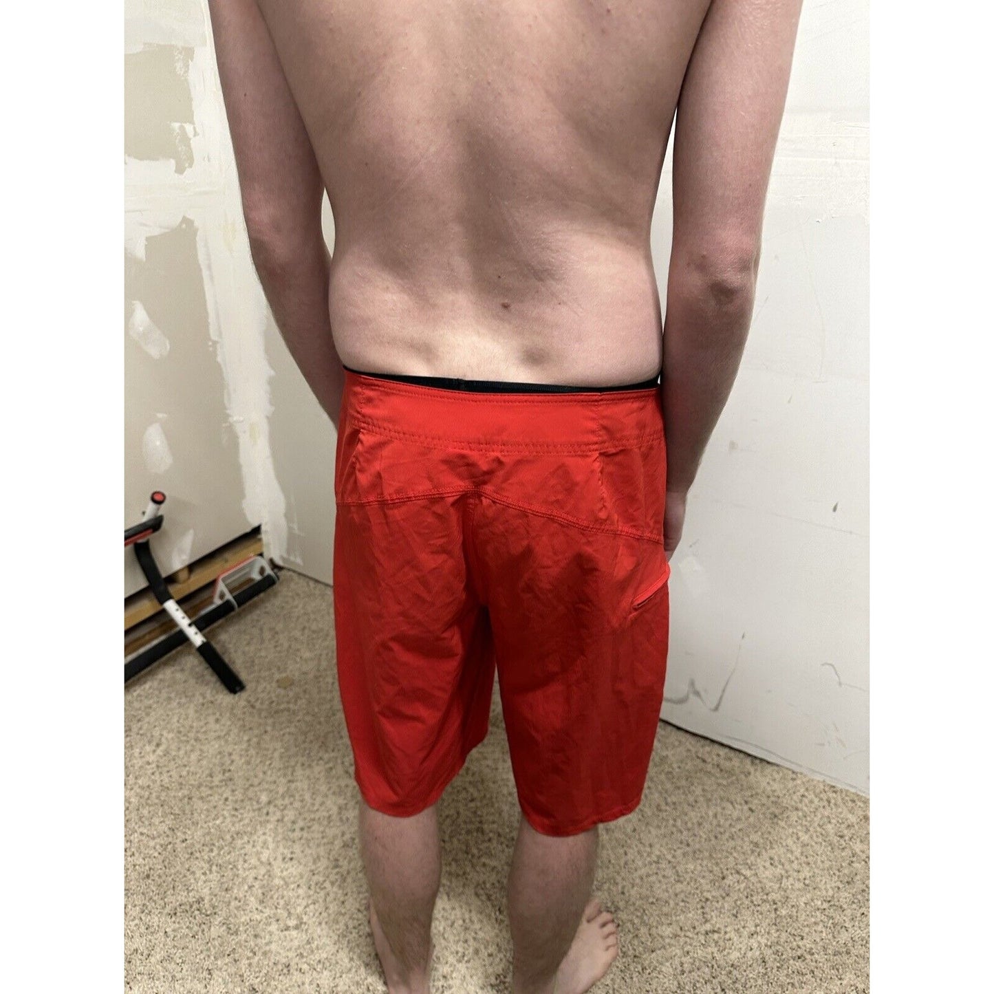rogue men’s size 34 board shorts