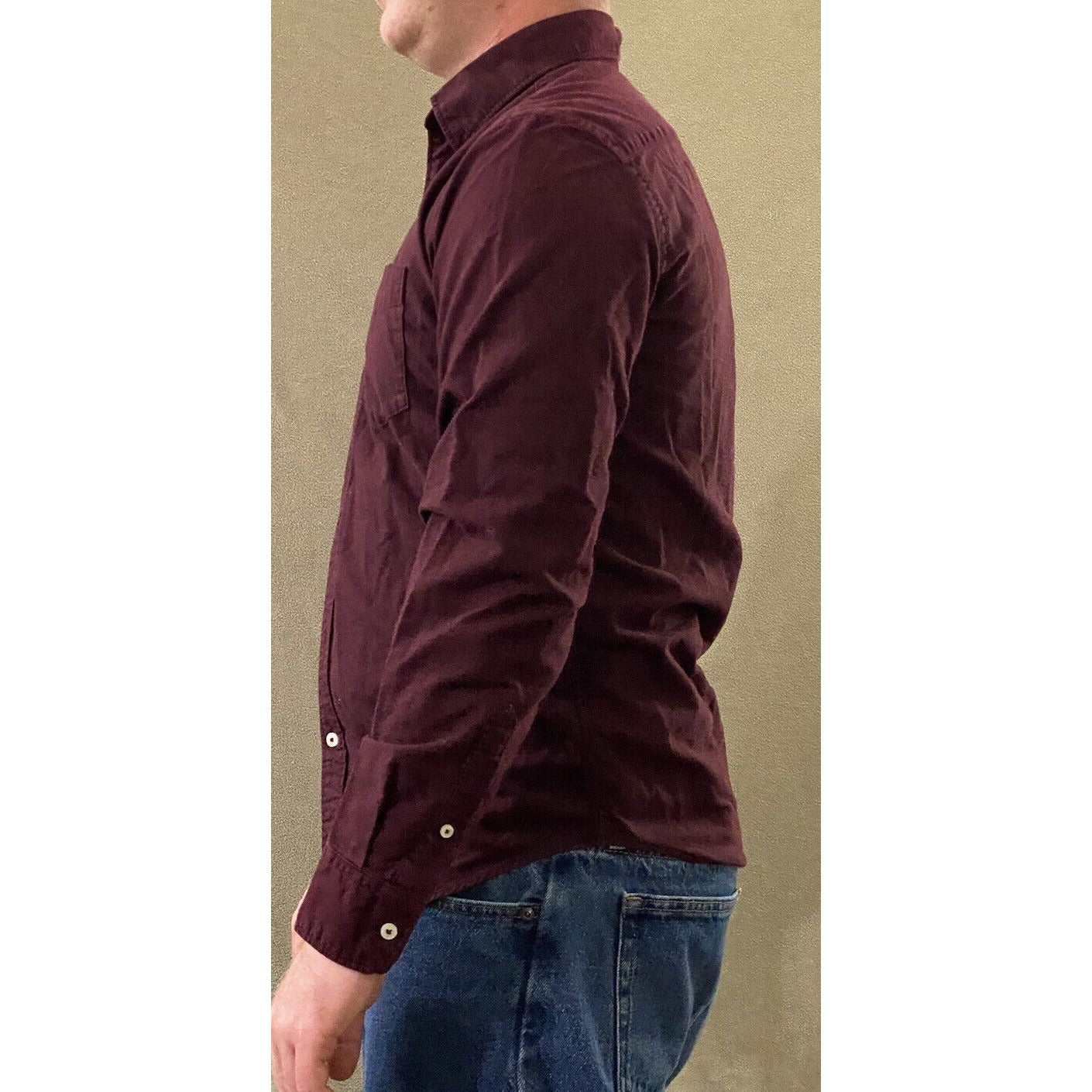 American Eagle Outfitters Men’s Medium Plum Button-down Classic Fit Long Sleeves