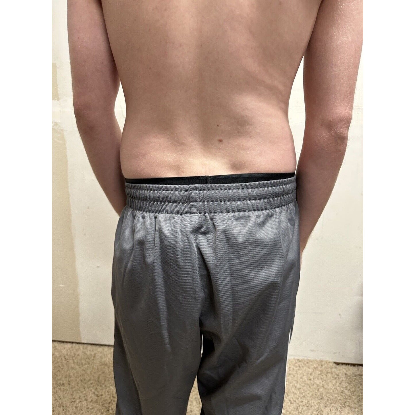 men’s gray nike sweat pants jogger Large With Pockets