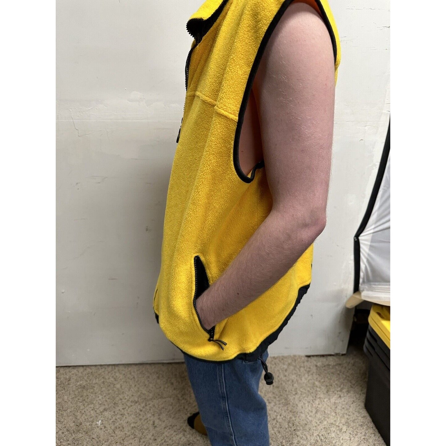 men’s XL prospirit yellow zip up sleeveless vest