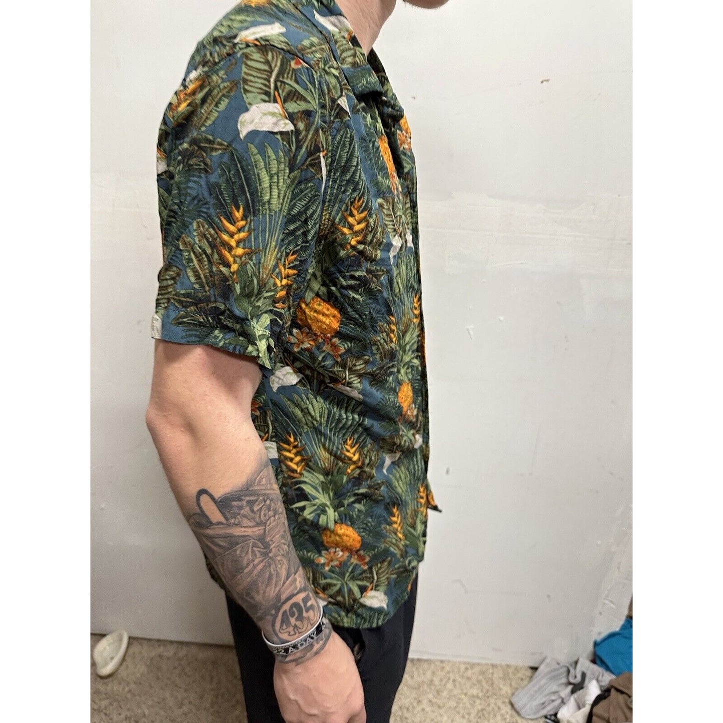 Men’s Medium Goodfellow Tropical Hawaiian Shirt Button Up Short Sleeve