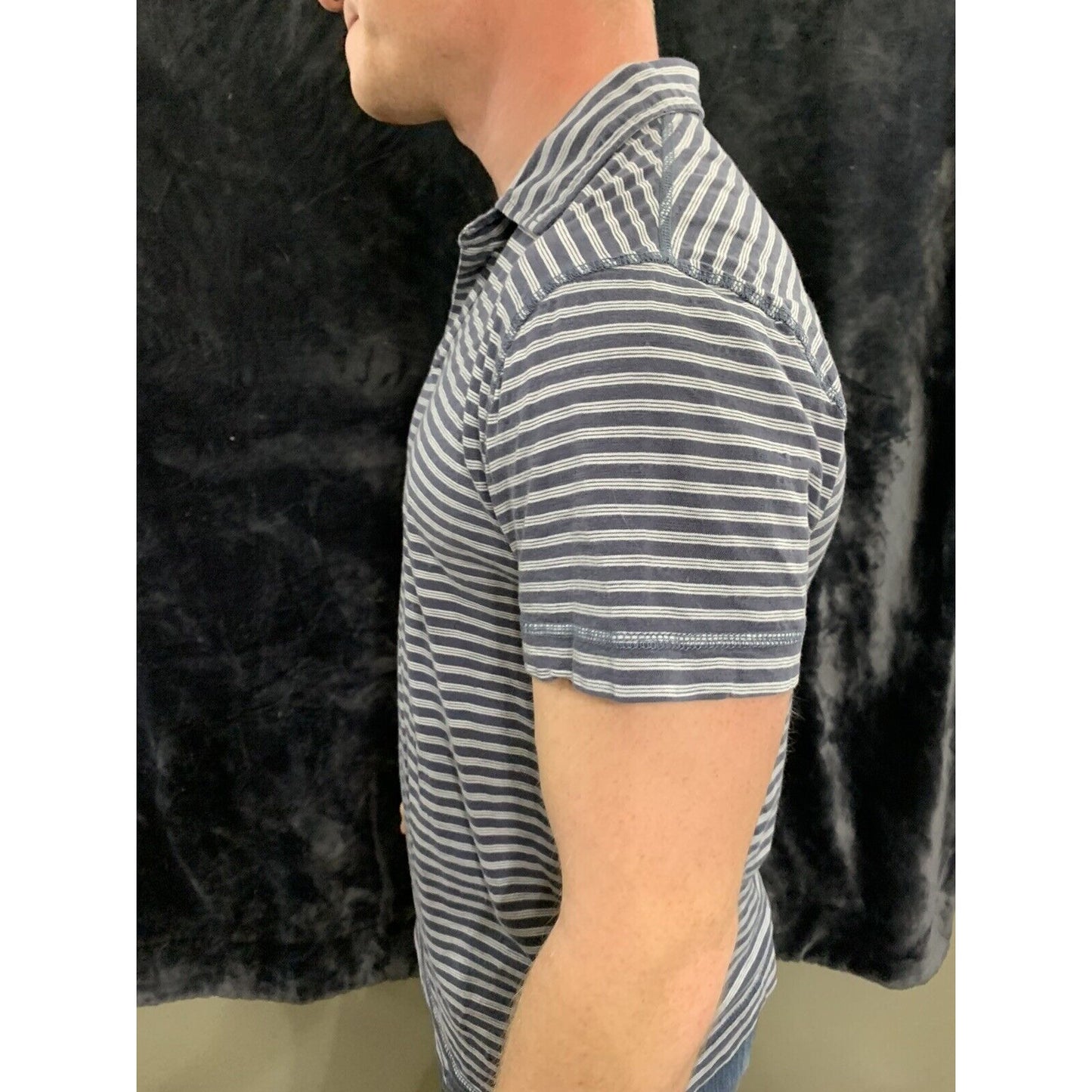 Men's Calvin Klein Jeans Short Sleeve T-Shirt Striped Size Large Black/Gray