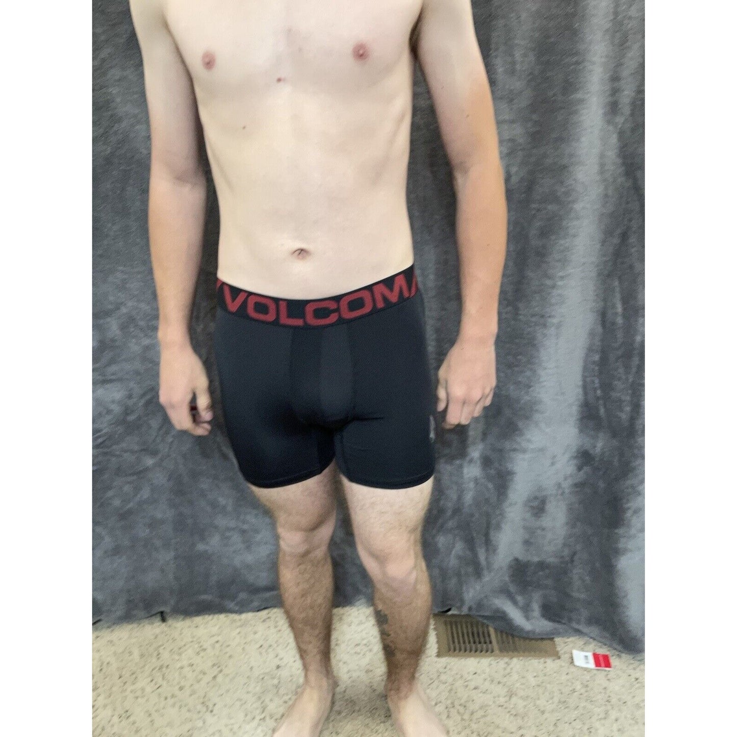 men's black volcom 15% spandex compression boxer brief Small