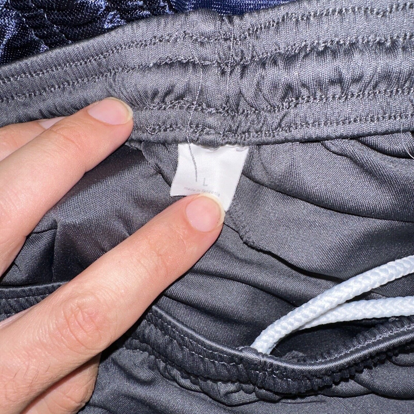 Men’s Large Polar Bear Gray Athletic Shorts No Pockets Decorah Iowa