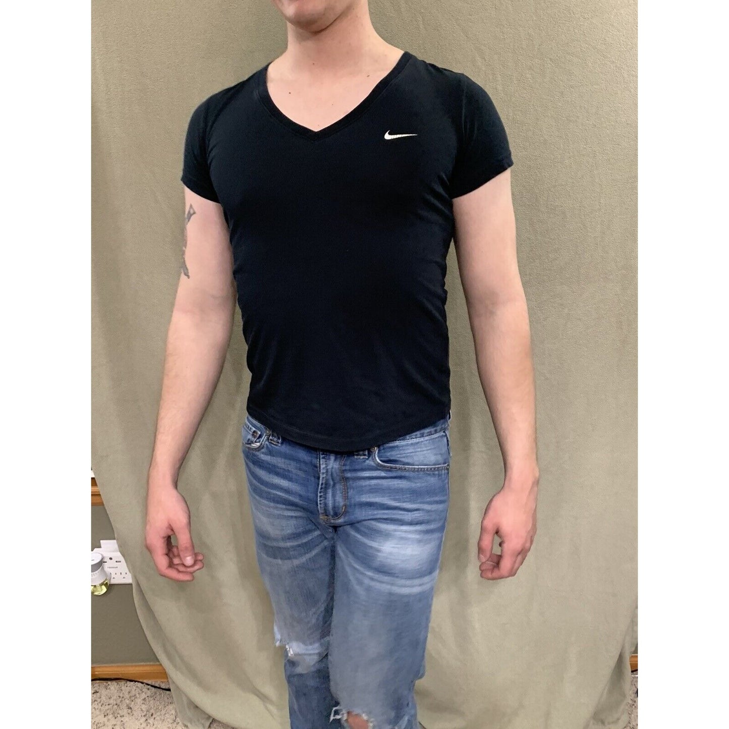 Nike Mens M (36) Black Slim Fit V-Neck T-Shirt Dri-Fit Short Sleeve
