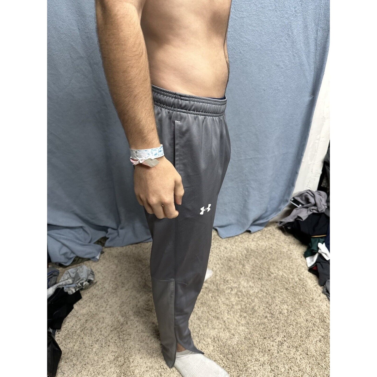 Men’s Gray Fitted Large Under Armour Sweatpants With Pockets MG