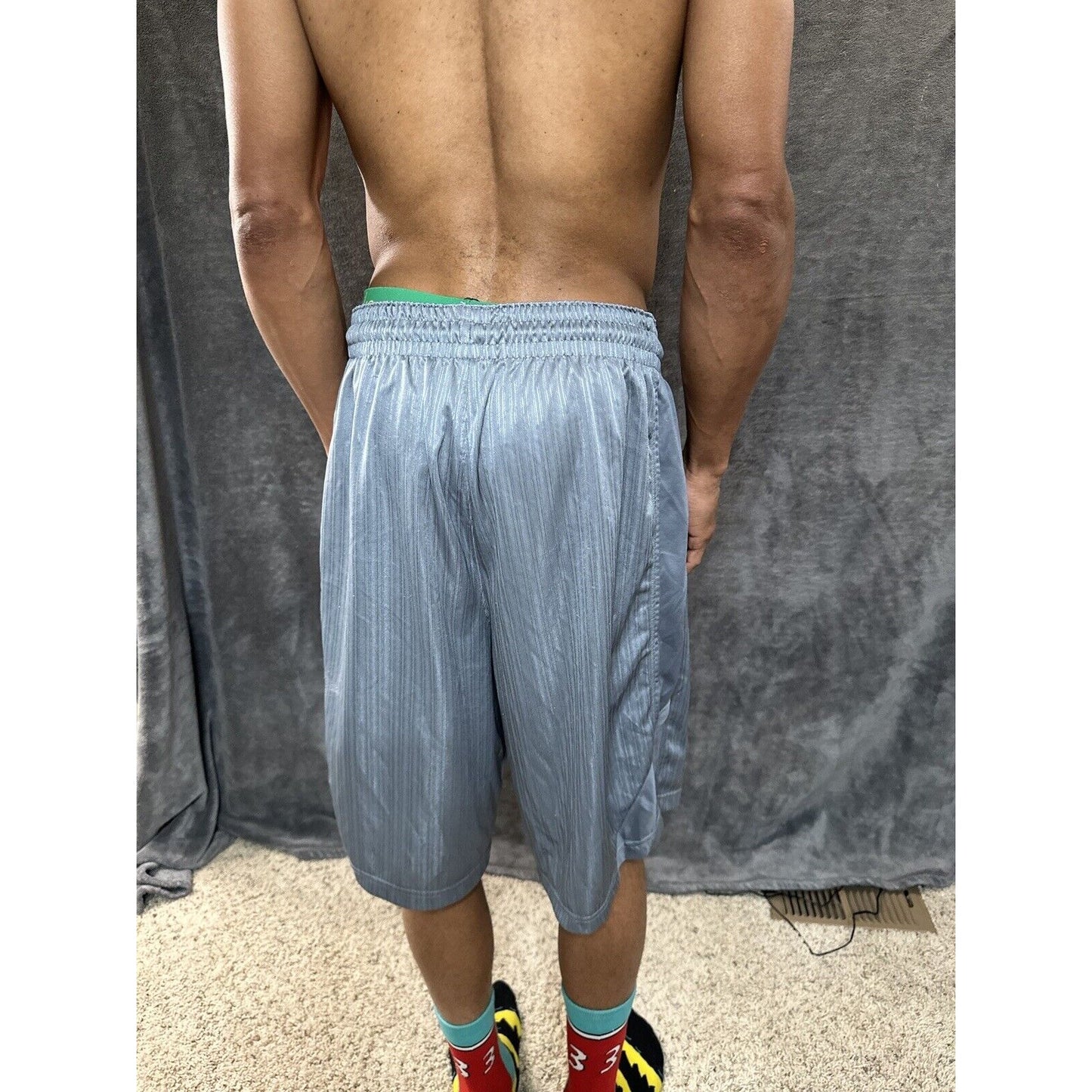 Men’s Nike XL Shorts With Pockets Gray