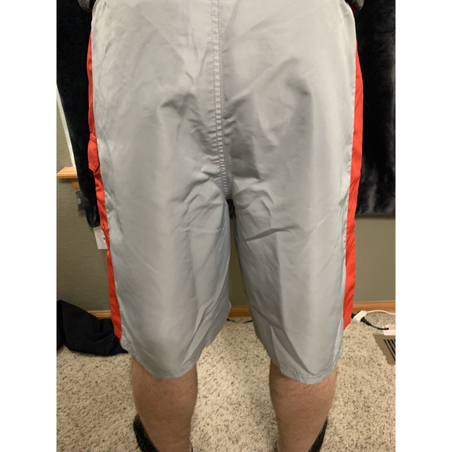 Body Glove Gray And Red Men's Board Shorts Size 34 With Pocket