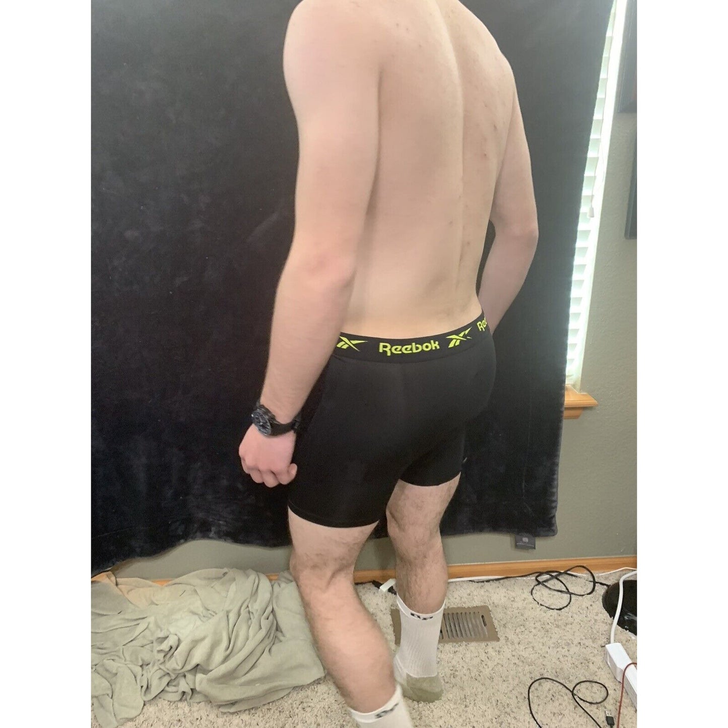 Men’s Reebox Black Compression Shorts Medium 10% Spandex With Yellow Band