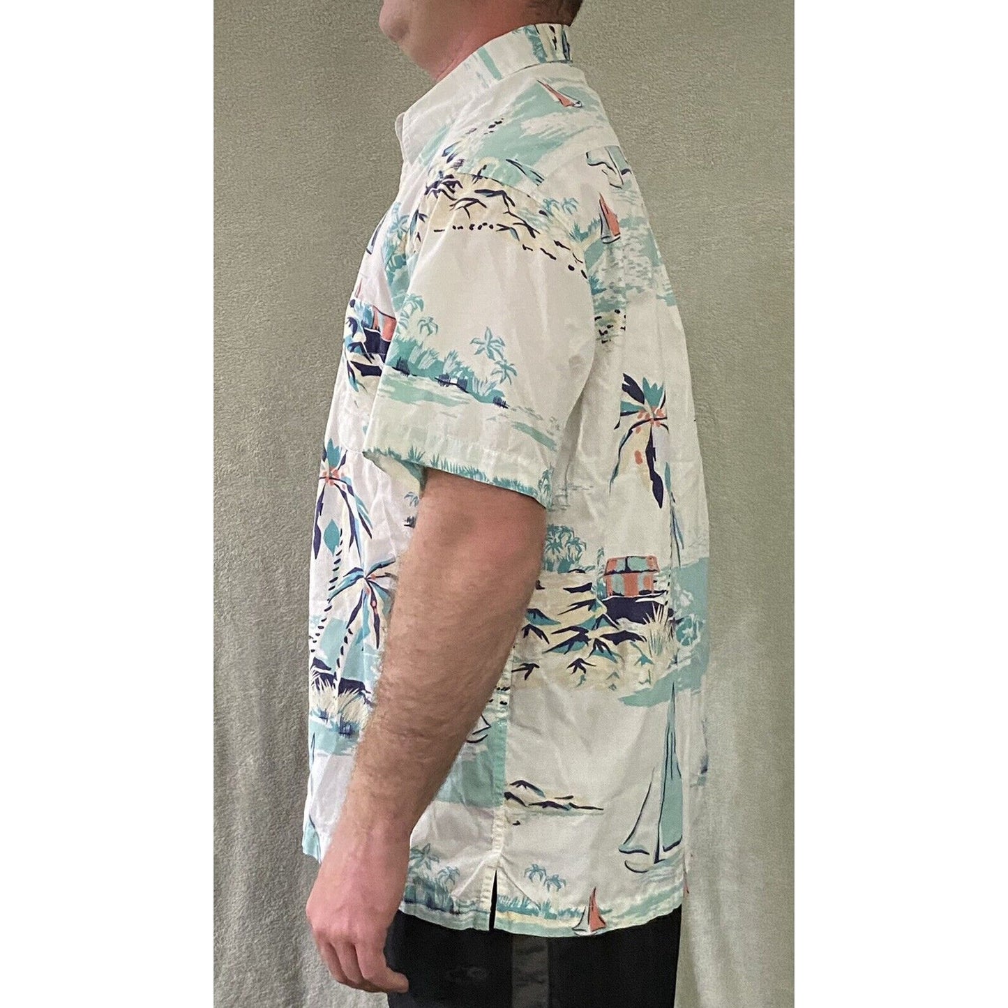 Old Navy White Summer Prints Sailing Boats Island Men’s Large Button-down Shirt