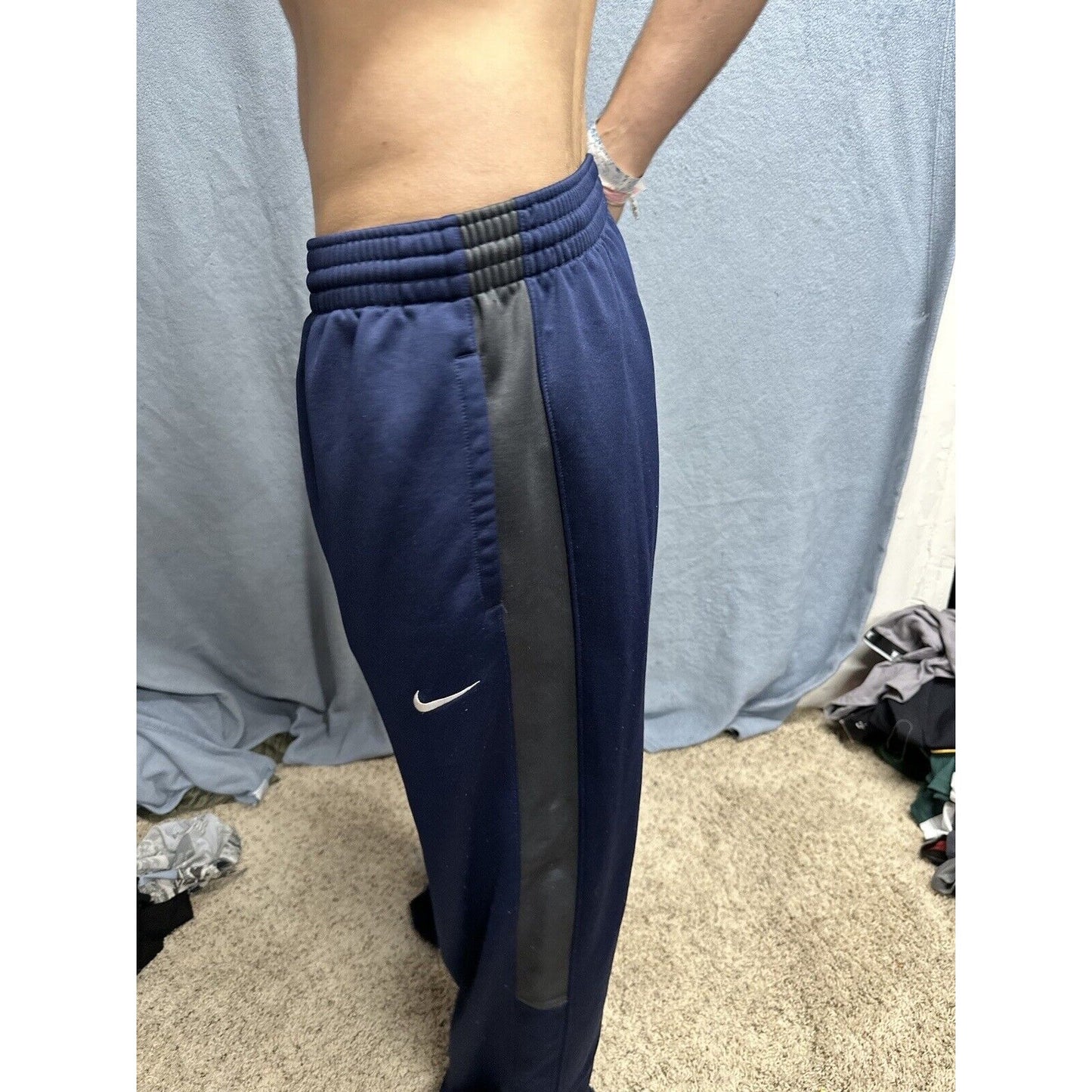 Men’s XL Nike Dri Fit Dark Blue Sweat Pants With Pockets