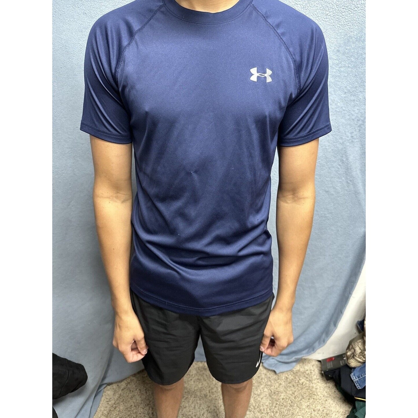 Men’s Dark Blue Small Loose Under Armour Heatgear Short Sleeve Athletic Tshirt
