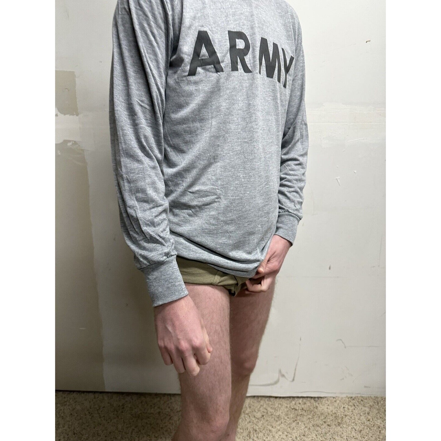 GENUINE US ARMY Military PT PHYSICAL FITNESS GRAY LONG SLEEVE T SHIRT Small