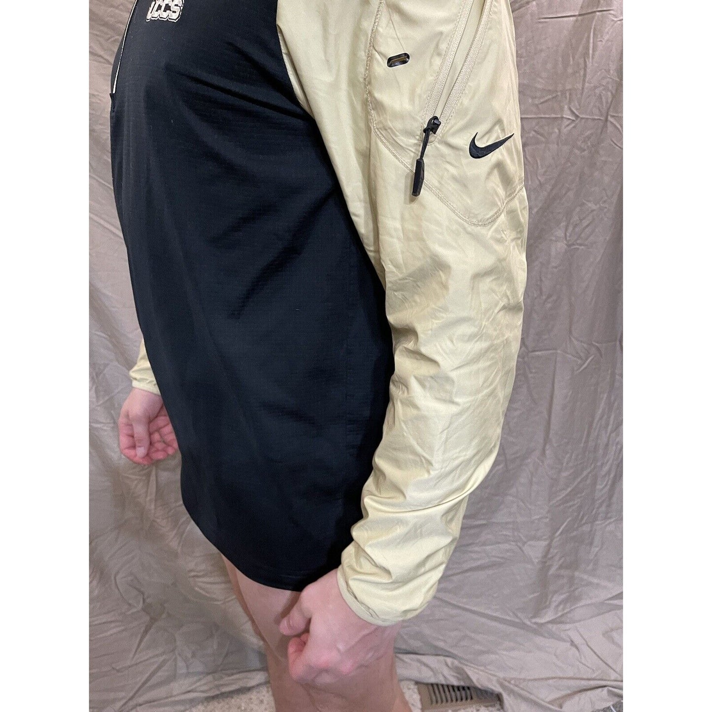 Men's Nike Dri Fit UCCS Colorado Springs Medium quarter zip windbreaker jacket