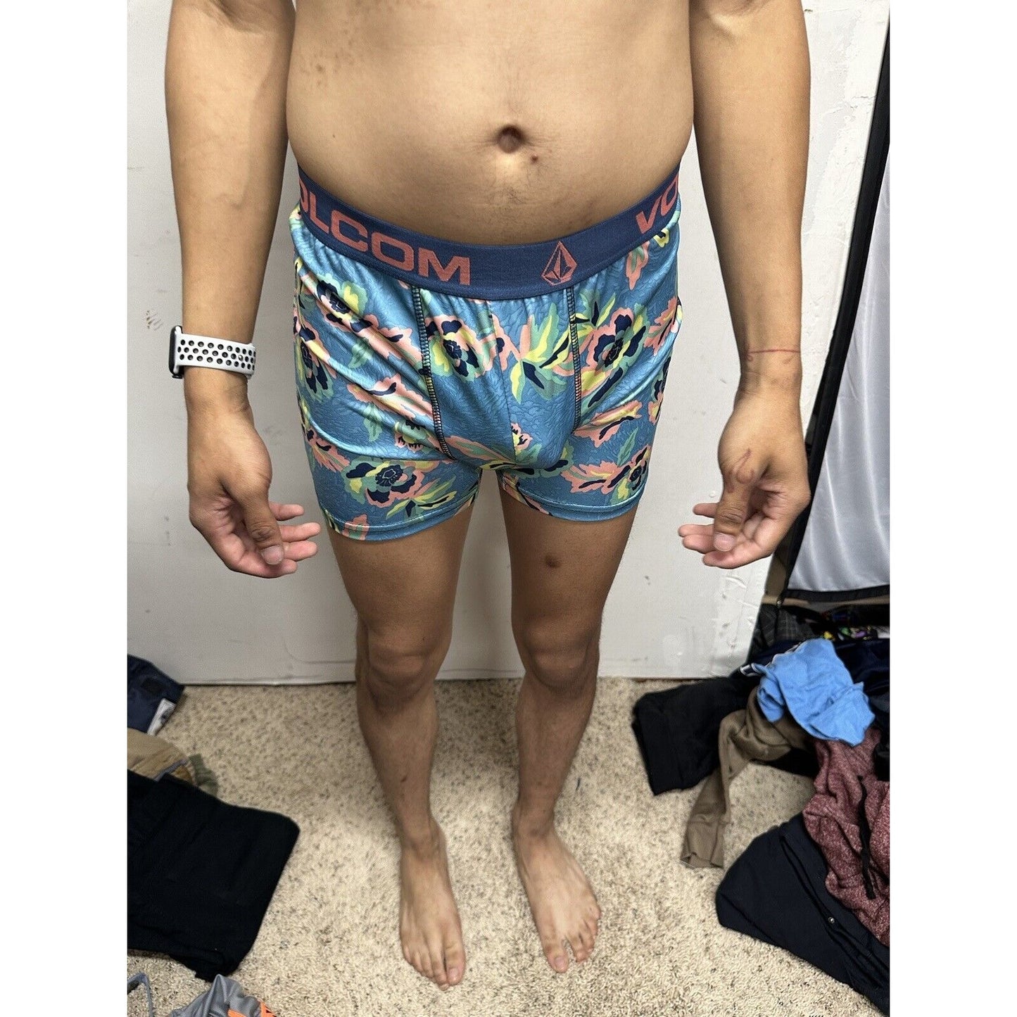Men’s Small Volcom Floral Boxer Briefs 10% Spandex