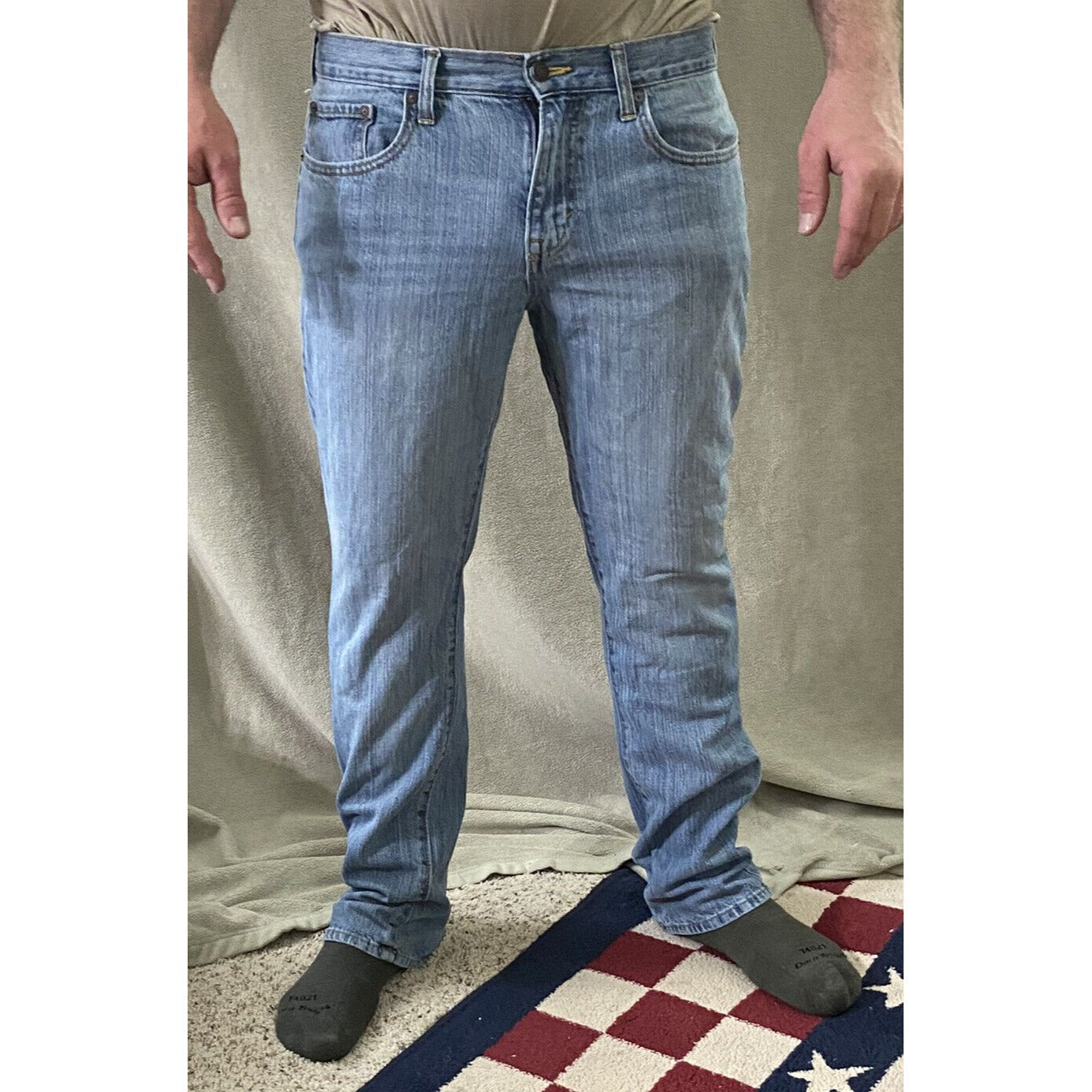 Old Navy Slim Men’s Size 34x32 Light-wash Denim Cotton Jeans