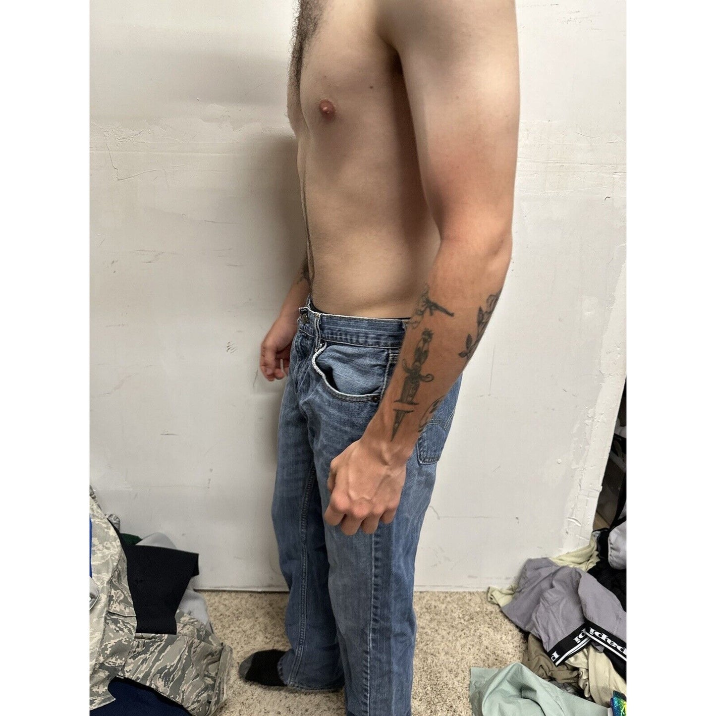 Men’s Levi’s 559 Blue Jeans 33 X 32