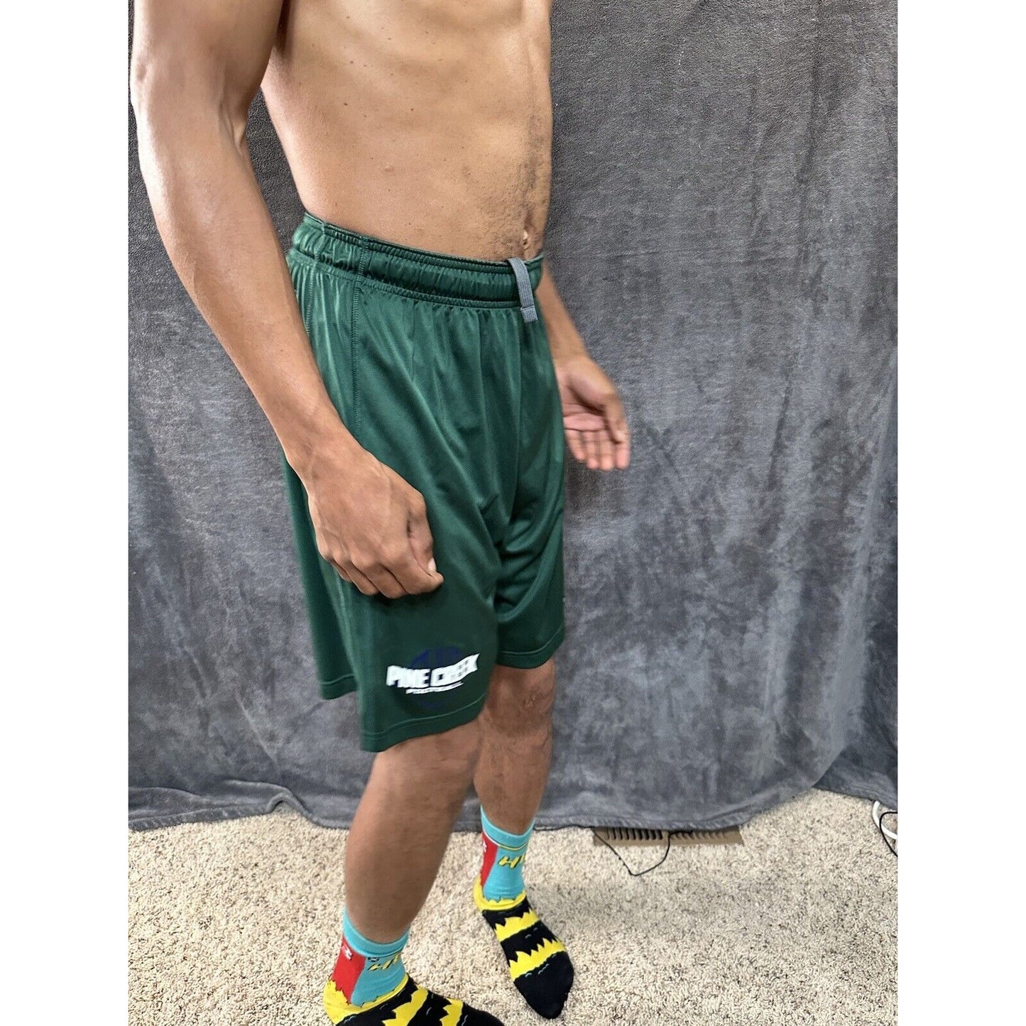 Men’s Green Nike Pine Creek High School Football Athletic Shorts Size Large