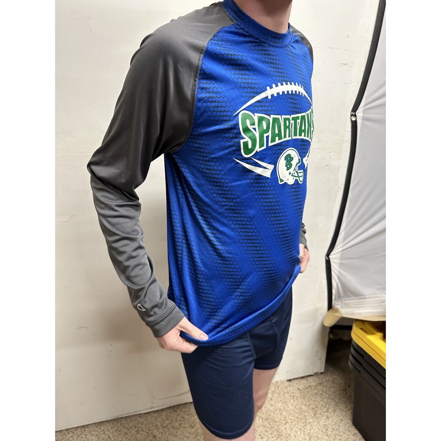 men’s doherty spartans football long sleeve pullover shirt adult large colroado