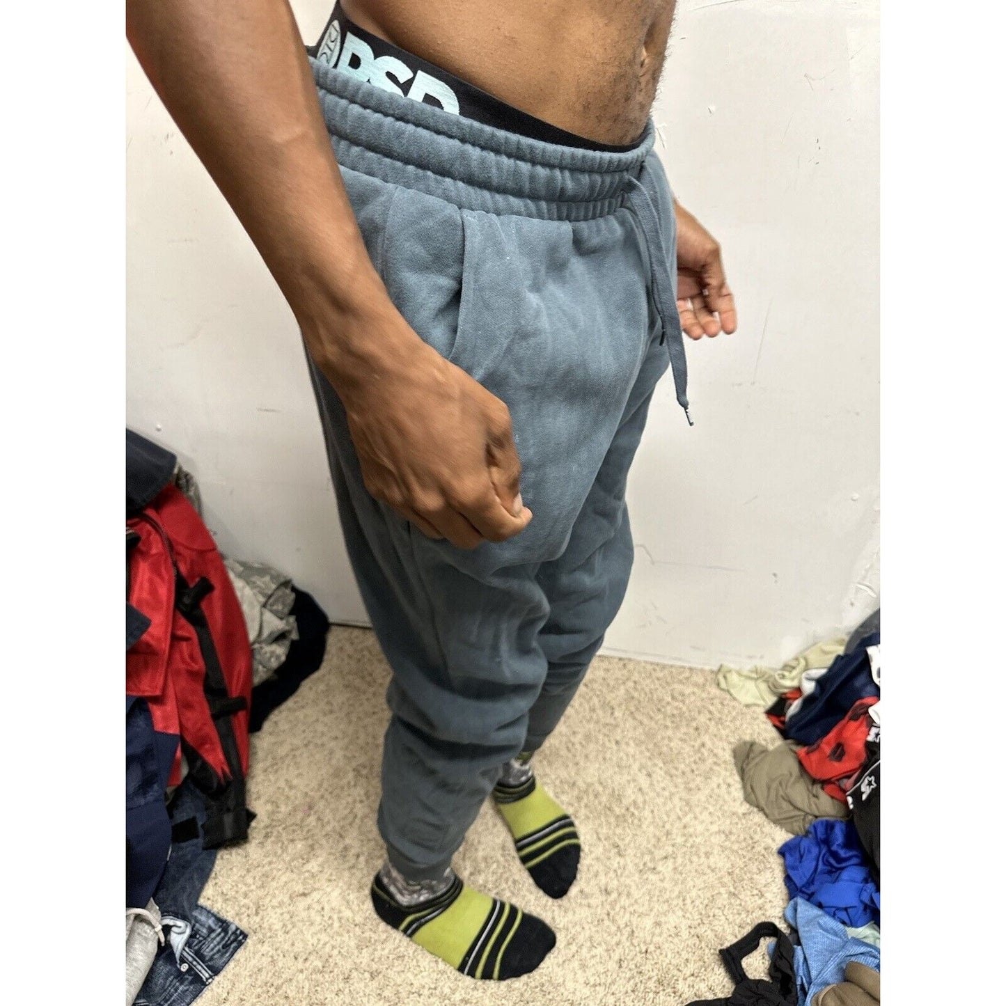 Men’s Large Gray Puma Sweatpants With Pockets