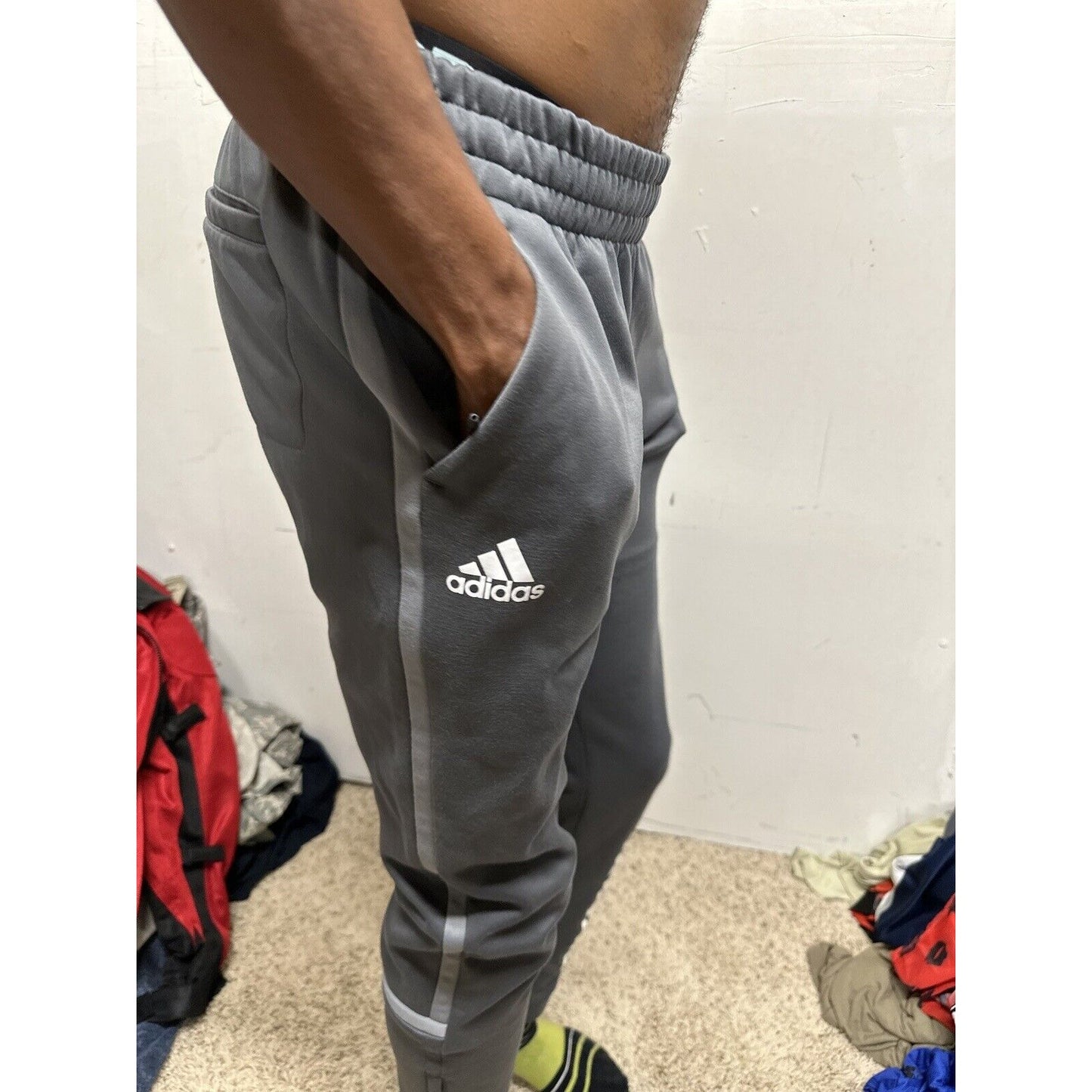 Men’s Adidas Gray Eagles Sweat Pants Fits Small Listed As Medium