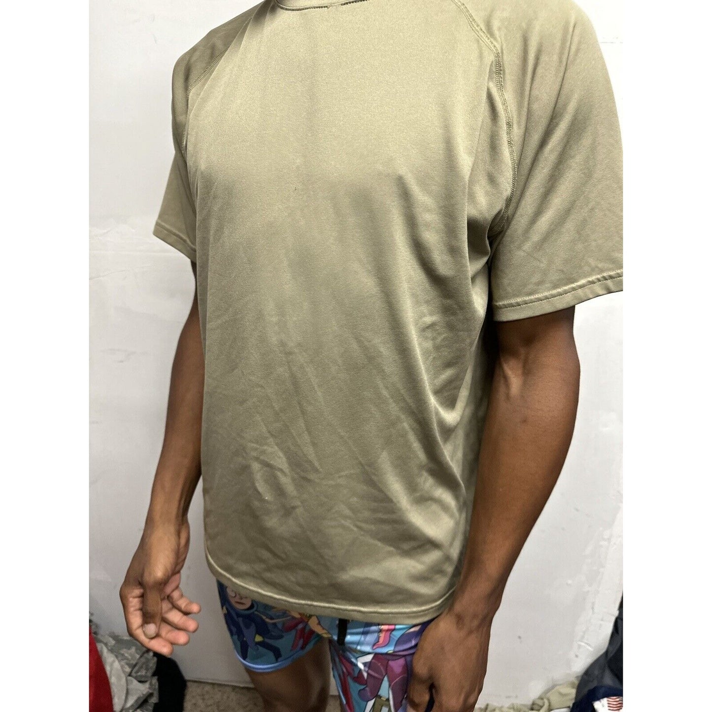 Men’s Ocp Tshirt Under Armour Medium Tactical Shirt Sleeve Shirt Coyote Brown