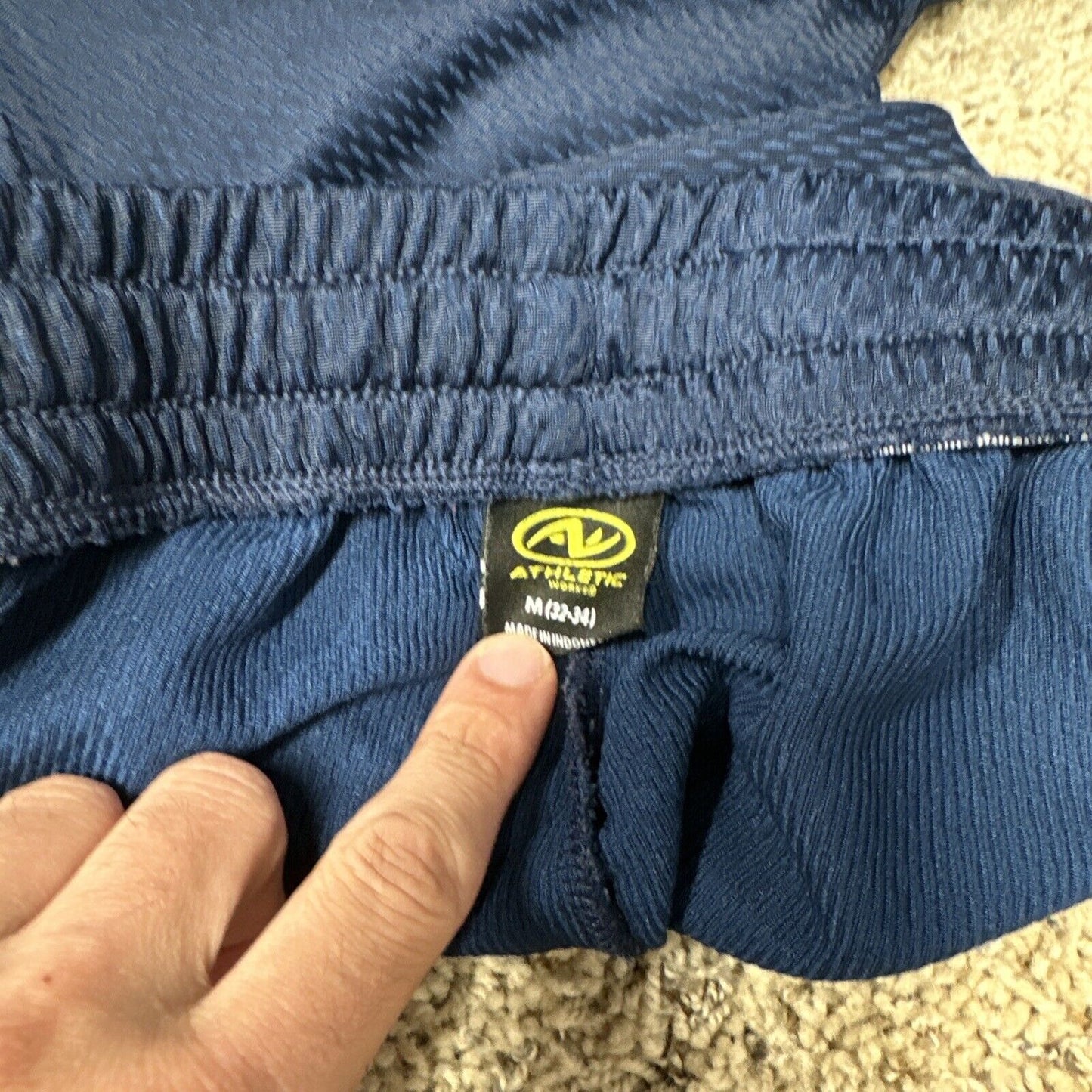 Men’s Dark Blue Athletic Works Medium Shorts 32-34 With Pockets