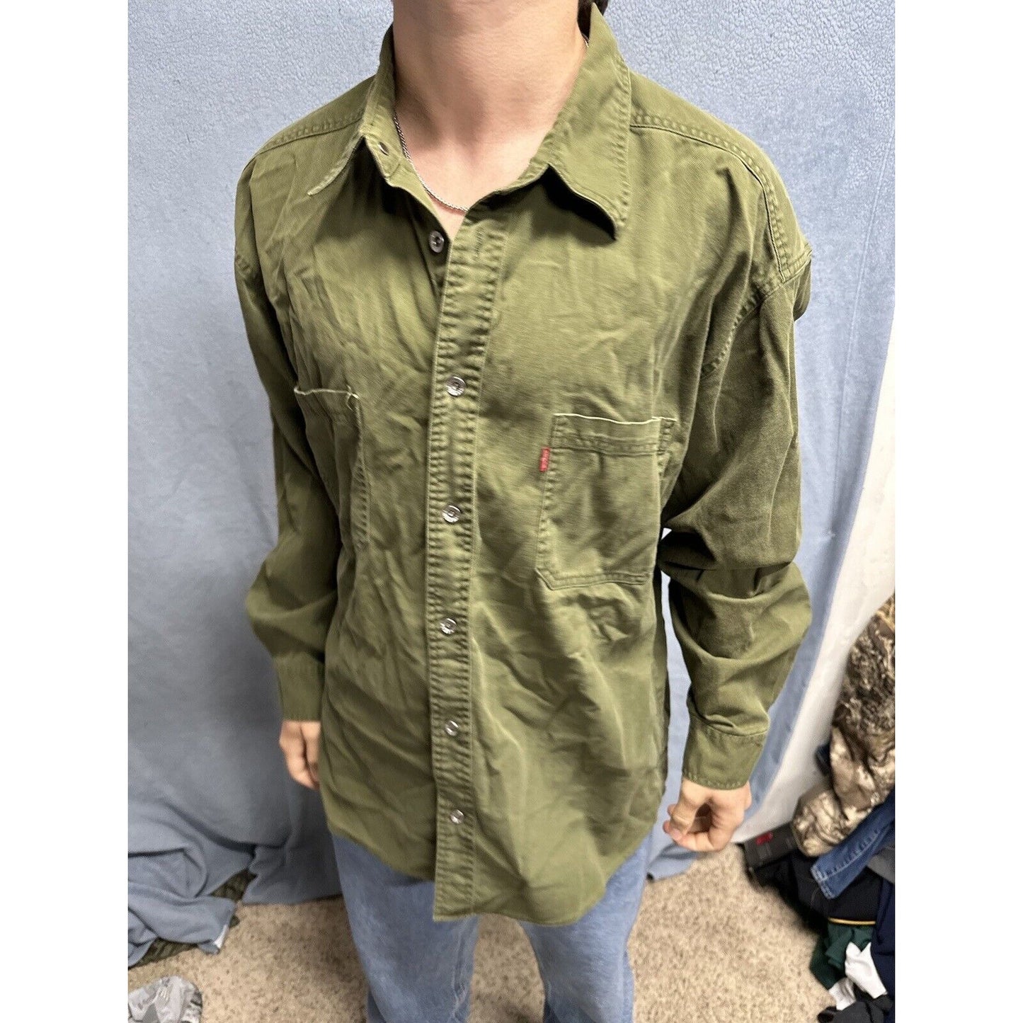Men’s Drab Olive Green Levi’s Loose Fit Xl Cotton Button Up Long Sleeve Shirt